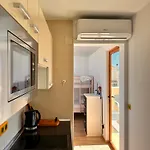 Lägenhet With Sea View, 4 Persons, Swimming Pool And Bbq *